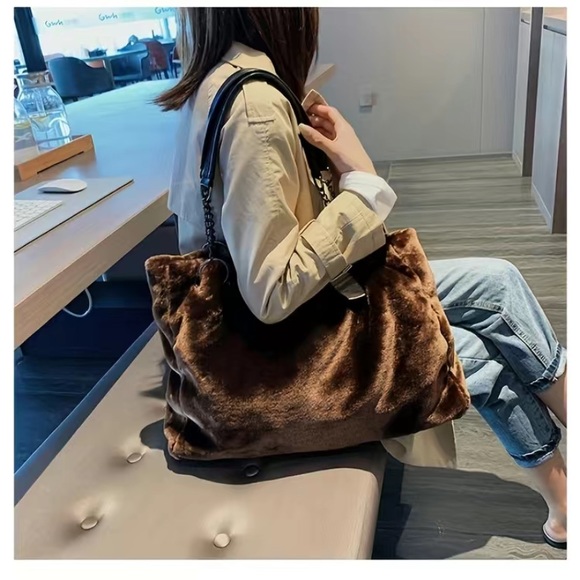 Plush Brown Luxury Lux Tote - Picture 3 of 7